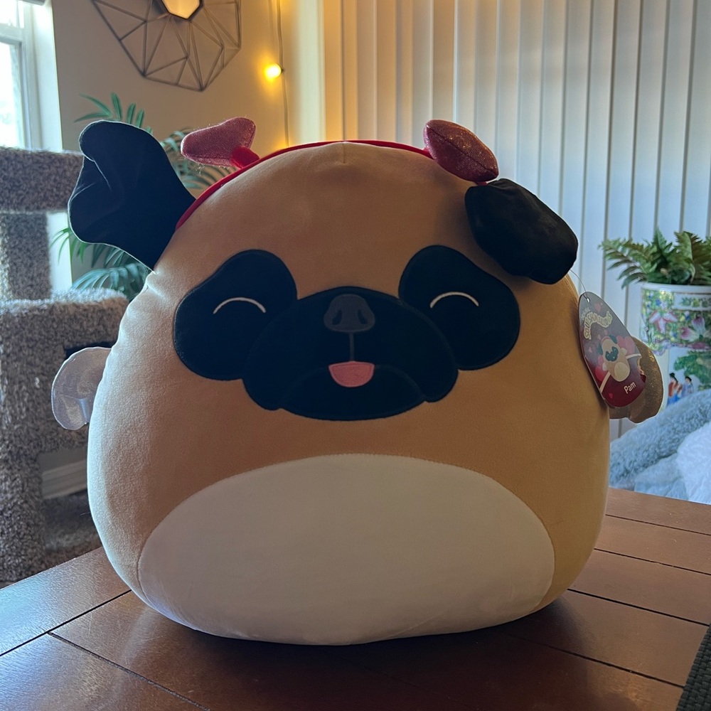 Pam 16” Valentine’s Day 2023 Pug Squishmallow NWT